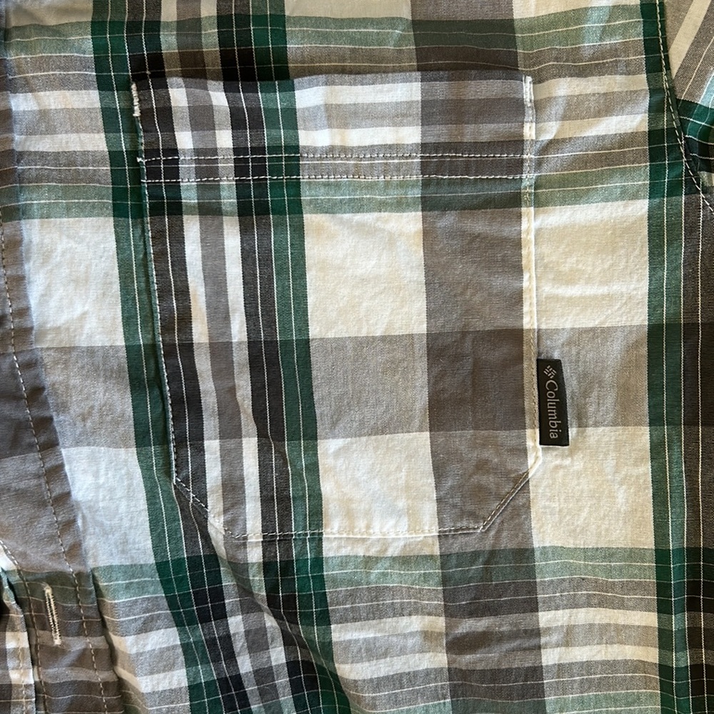 Columbia shirt - Picture 3 of 4